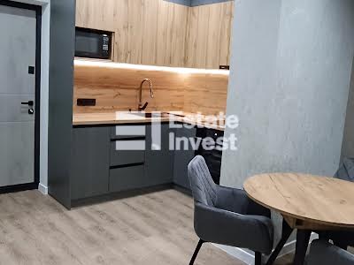 квартира за адресою Ревуцького вул., 40-Б