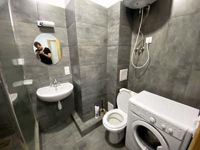квартира за адресою Ревуцького вул., 40 В