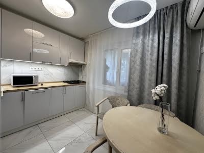 квартира по адресу Половецкая ул., 14а