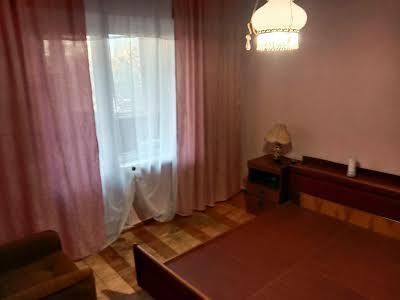 квартира за адресою Архітектора Ніколаєва вул., 15