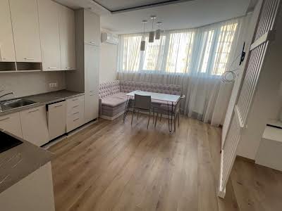квартира за адресою Олени Пчілки вул., 8