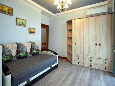 квартира за адресою Регенераторна вул., 4 к17