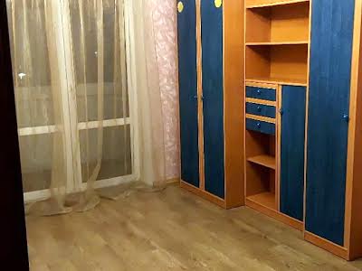 квартира за адресою Раїси Окіпної вул., 7