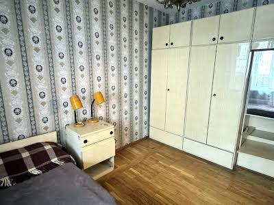 квартира за адресою Квітневий пров., 1-Б