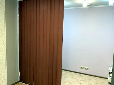 комерційна за адресою Миколи Бажана просп., 32