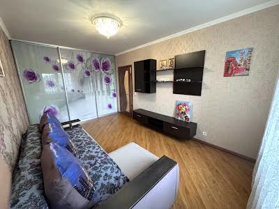 квартира по адресу Бориса Гмыри ул., 18