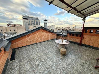 квартира за адресою Панаса Мирного вул., 8