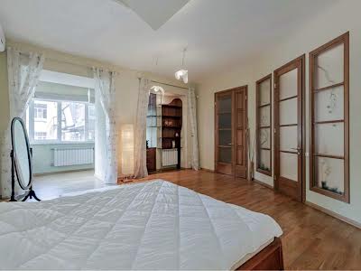 квартира за адресою Антоновича вул. (Горького), 3