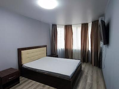 квартира за адресою с. Петропавлівська борщагівка, Оксамитова вул., 20г