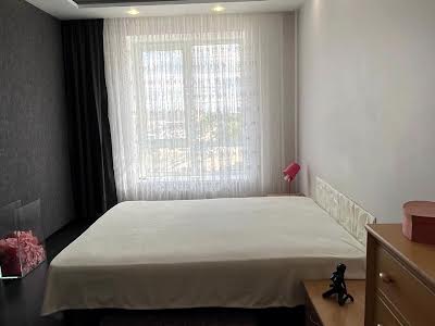 квартира за адресою с. Святопетрівське, Лесі Українки бульв., 2б