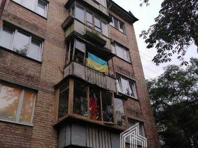 квартира по адресу Салютная ул., 5