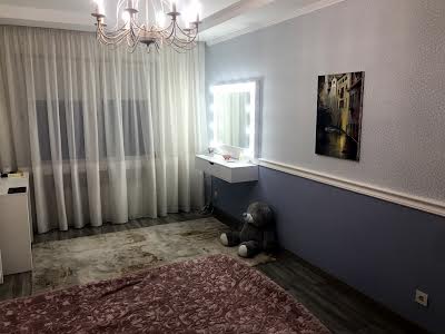 квартира за адресою Урлівська вул., 20