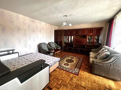 квартира за адресою Межигірська вул., 50