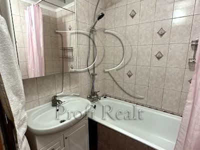 квартира за адресою Братства Тарасівців вул. (Декабристів), 12/37