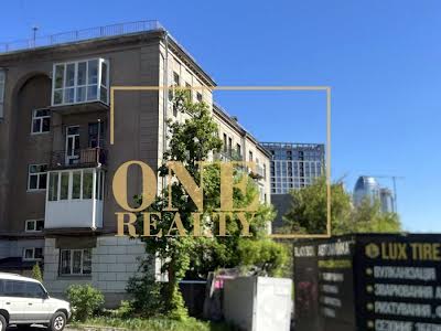 квартира за адресою Євгена Коновальця вул. (Щорса), 18