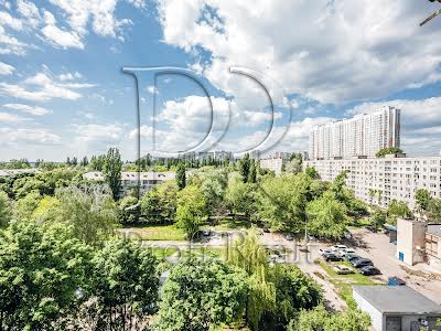 квартира за адресою Зодчих вул., 4