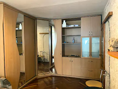 квартира за адресою Дніпровська набережна вул., 3
