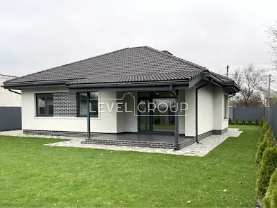 дом по адресу Центральна вул., 111