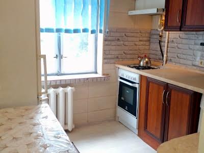 квартира за адресою Петропавлівська, 14