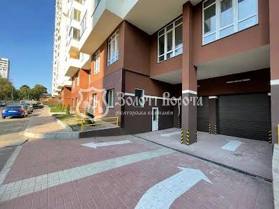 квартира за адресою Польова вул., 73
