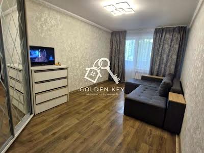 квартира за адресою Тинка, 16