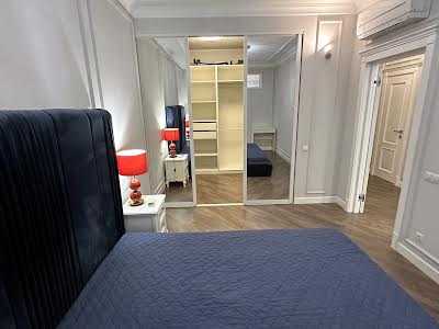 квартира по адресу Кловский спуск (Кловський), 7а