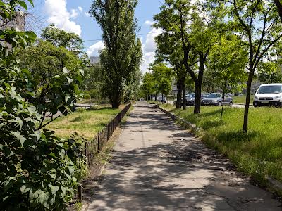 квартира за адресою Братиславська вул., 22