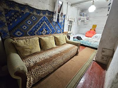 будинок за адресою с. Бишів, Лупська, 1