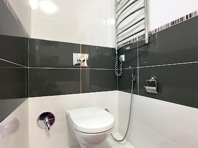 квартира за адресою Ованеса Туманяна вул., 3
