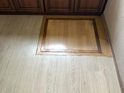 квартира за адресою Лабораторна вул., 14