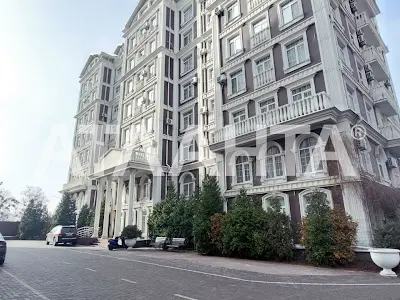 квартира за адресою Київ, Дмитра Луценка вул. (Крейсера 