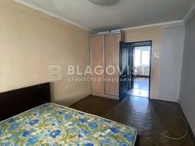 квартира за адресою Привокзальна вул., 8