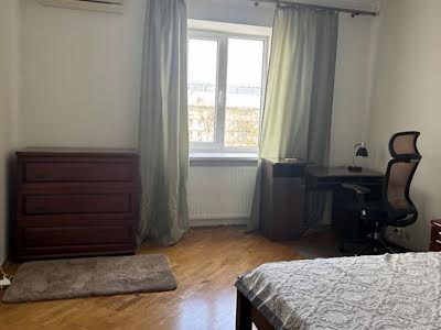 квартира за адресою Київ, Юрківська вул., 28