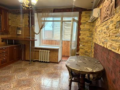 квартира за адресою Садова вул., 5-А