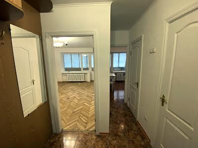 квартира за адресою Сергія Набоки пл., 4