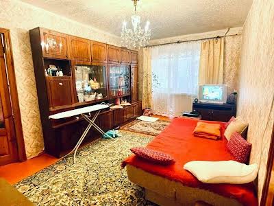 квартира за адресою Ново-Баварський просп. (Ілліча), 103