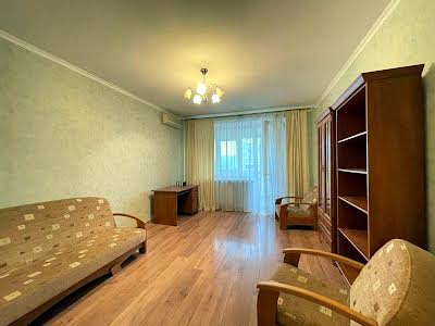квартира за адресою Тарасівська вул., 21