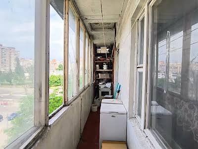 кімната за адресою Сержа Лифаря вул. (Олександра Сабурова), 1