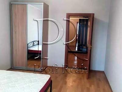 квартира за адресою Олени Пчілки вул., 4