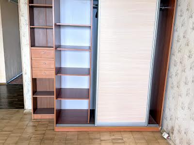 квартира по адресу Героев Днепра ул., 6