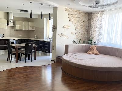квартира за адресою Дніпровська набережна вул., 19