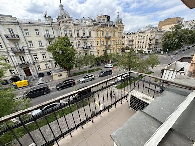 коммерческая по адресу Ивана Франко ул., 29