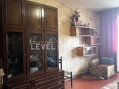 квартира по адресу Ревуцкого ул., 24/4