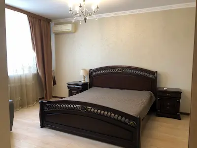 квартира за адресою Срібнокільська вул., 1