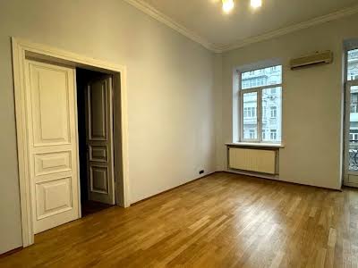 квартира за адресою Саксаганського вул., 28