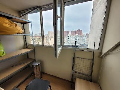 квартира по адресу Драгоманова ул., 13/10