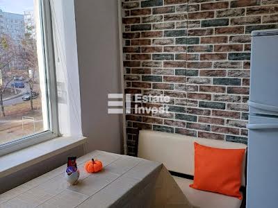 квартира по адресу Победы просп., 72