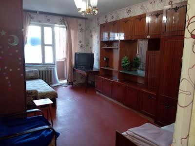 квартира за адресою Сержа Лифаря вул. (Олександра Сабурова), 5