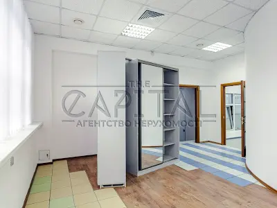 комерційна за адресою Березняківська вул., 29