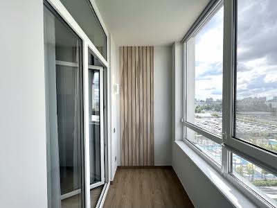 квартира за адресою Салютна вул., 2к6